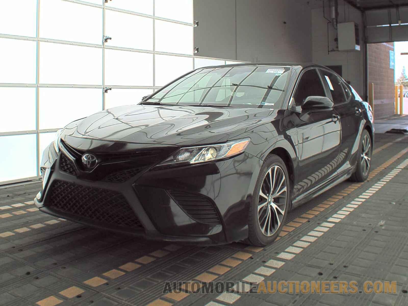 4T1B11HK1KU728581 Toyota Camry 2019