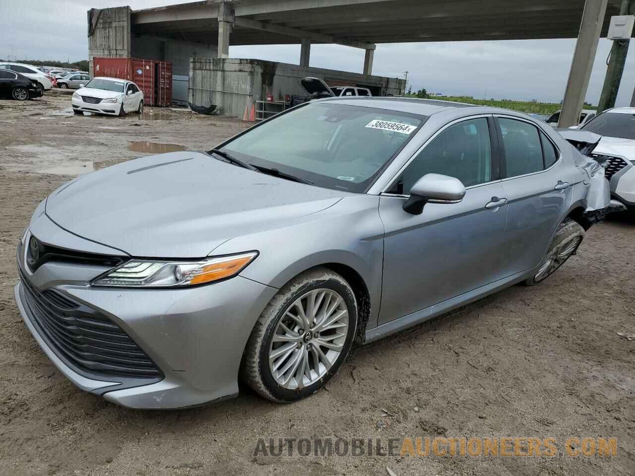 4T1B11HK1KU739743 TOYOTA CAMRY 2019