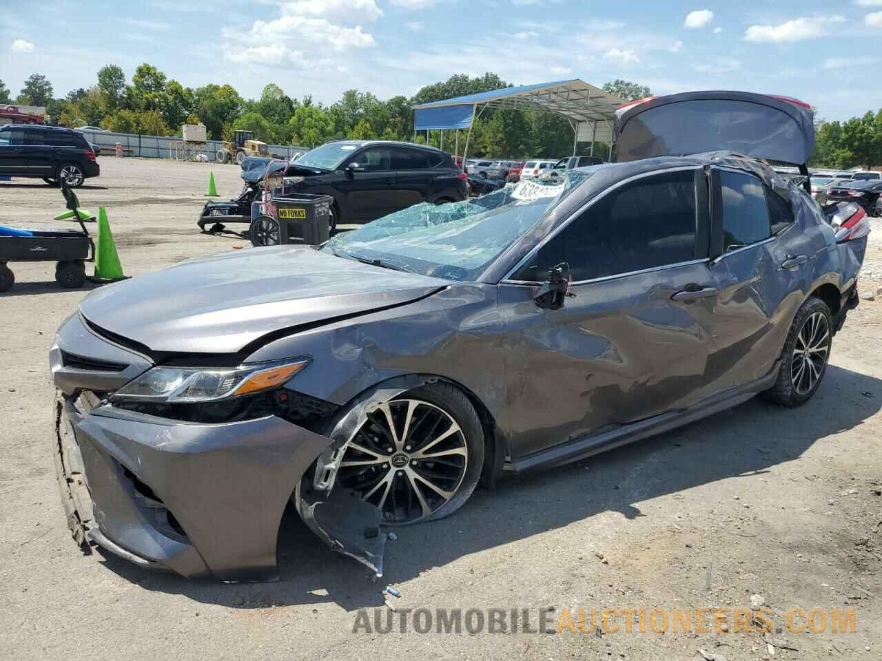 4T1B11HK1KU765517 TOYOTA CAMRY 2019