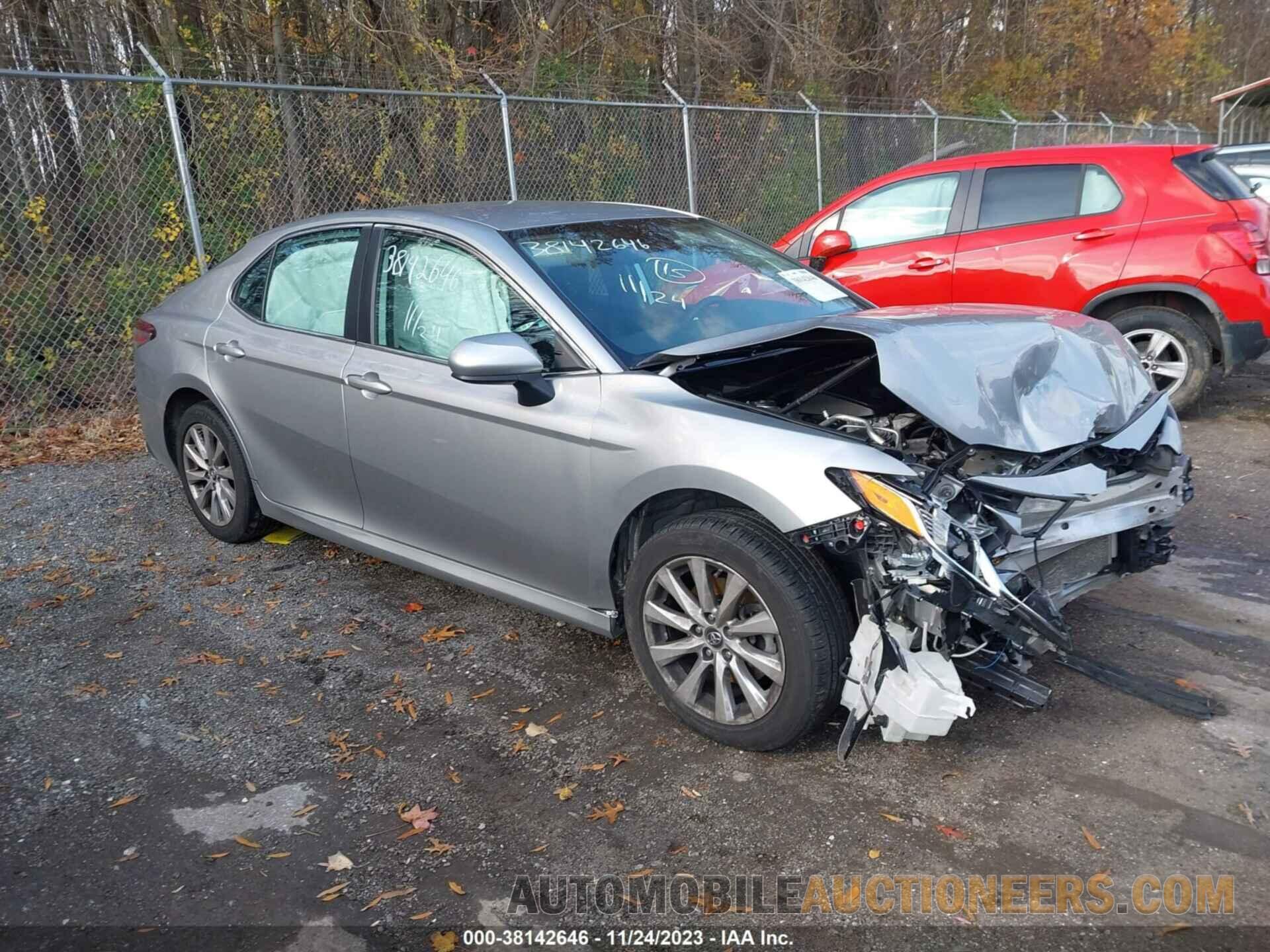 4T1B11HK1KU772323 TOYOTA CAMRY 2019