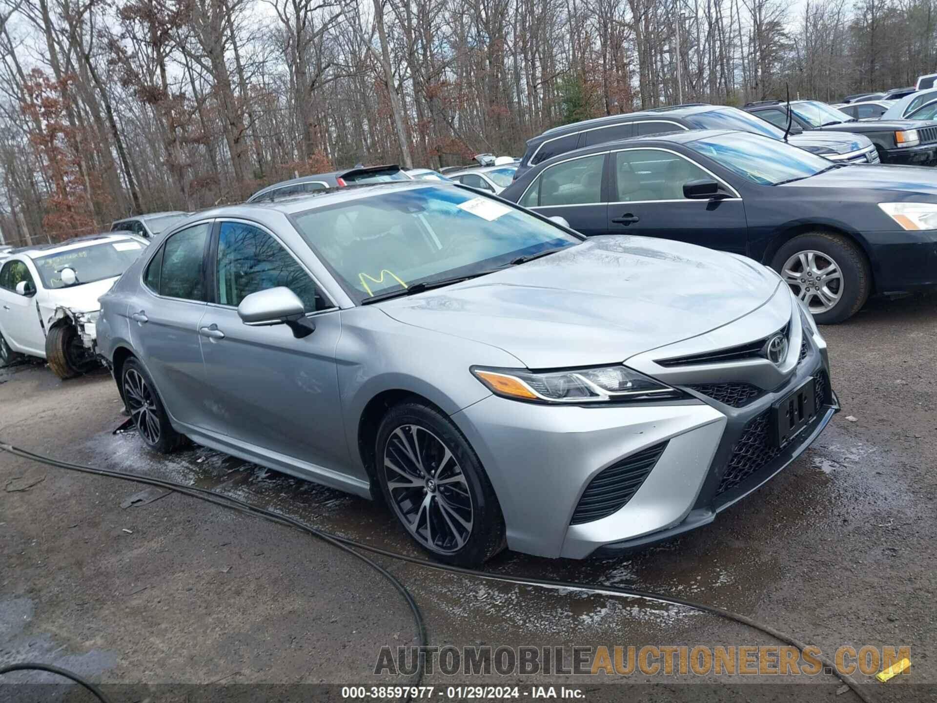 4T1B11HK1KU785895 TOYOTA CAMRY 2019