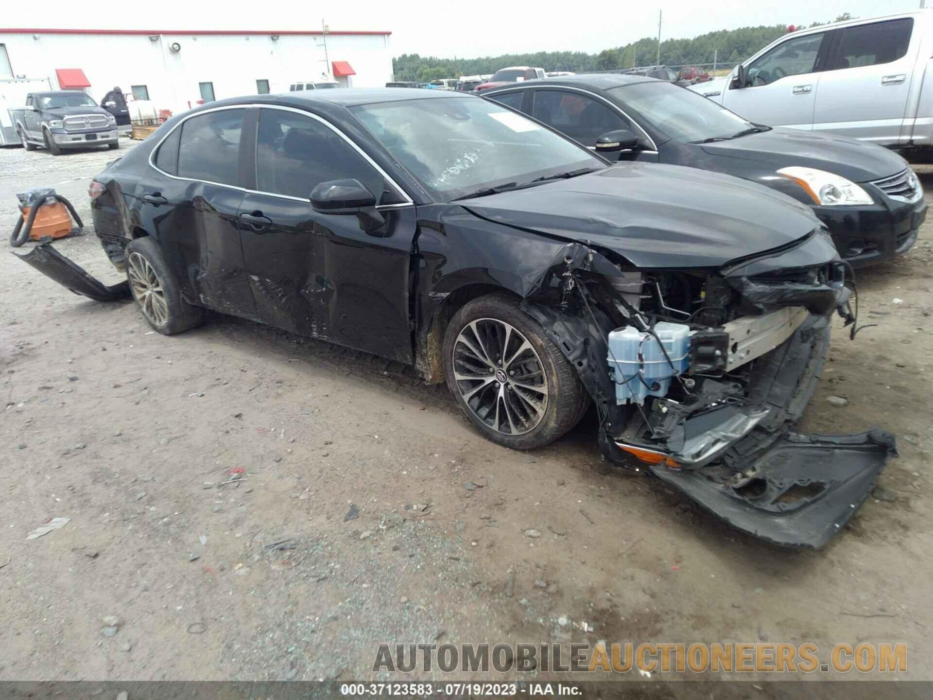 4T1B11HK1KU789008 TOYOTA CAMRY 2019