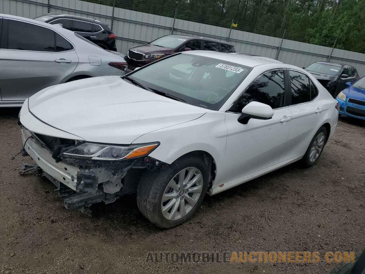 4T1B11HK1KU800752 TOYOTA CAMRY 2019