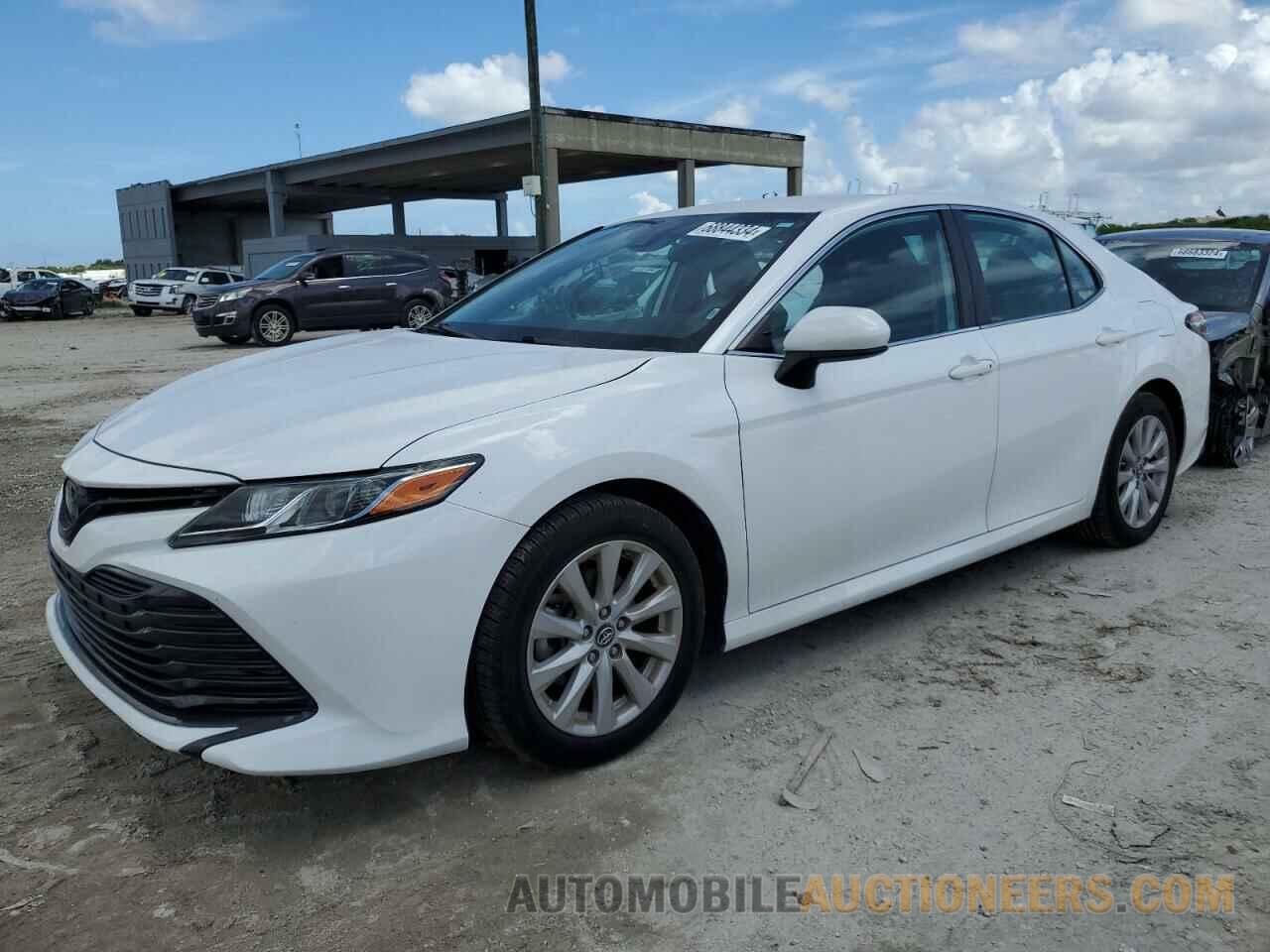 4T1B11HK1KU823139 TOYOTA CAMRY 2019