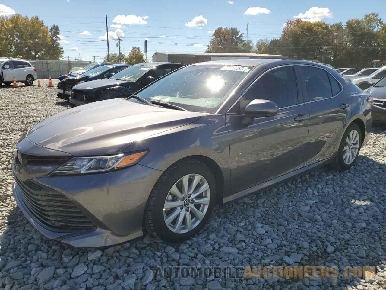 4T1B11HK1KU823240 TOYOTA CAMRY 2019