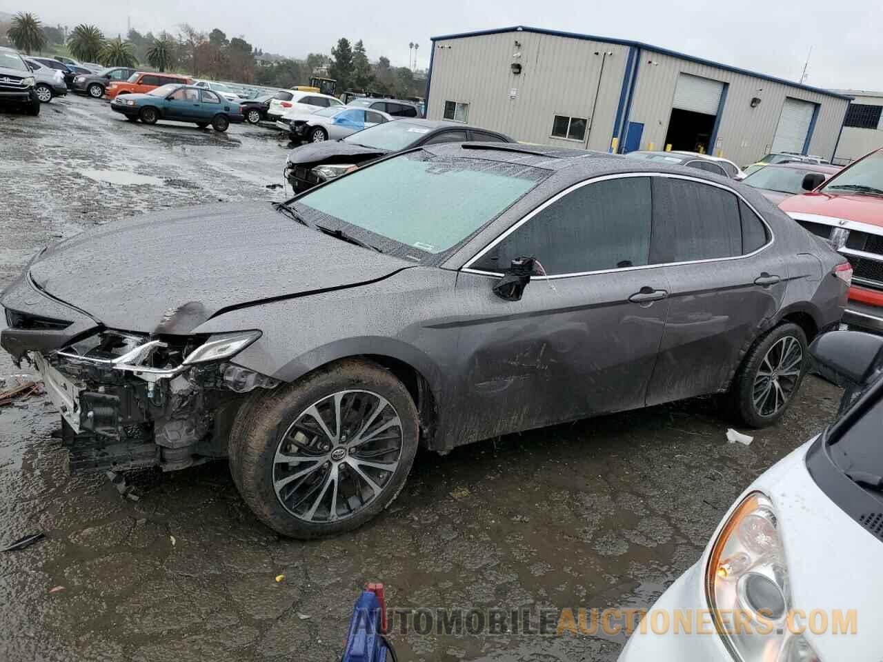 4T1B11HK1KU839681 TOYOTA CAMRY 2019