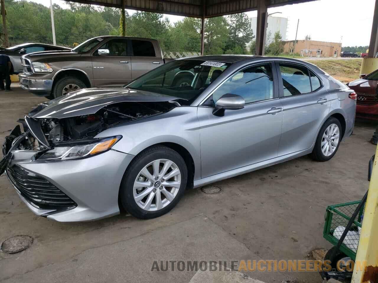 4T1B11HK1KU852737 TOYOTA CAMRY 2019