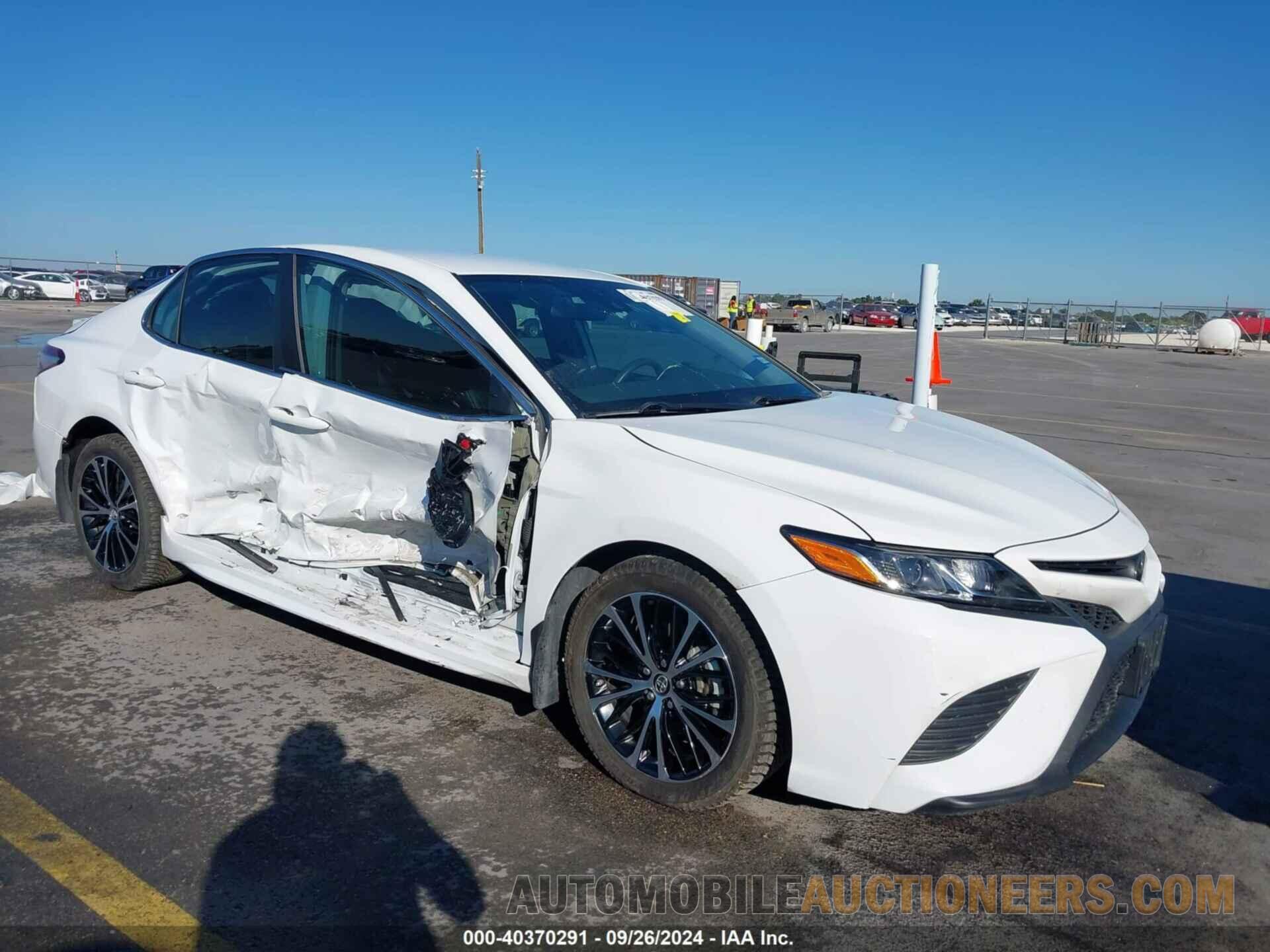 4T1B11HK1KU855363 TOYOTA CAMRY 2019