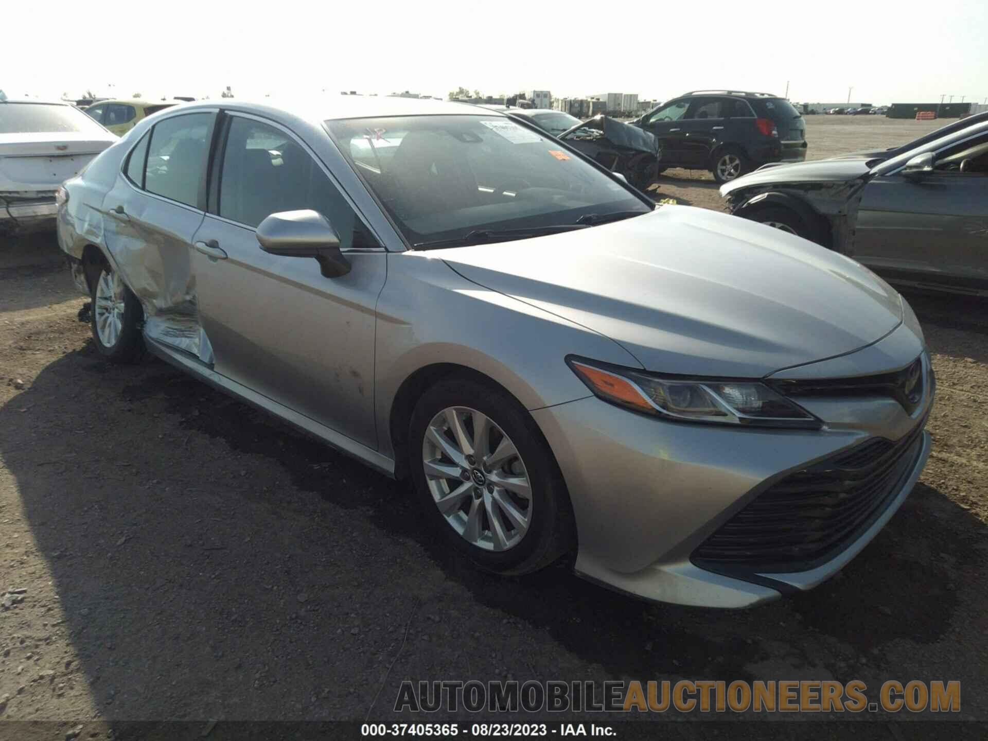 4T1B11HK2JU003795 TOYOTA CAMRY 2018