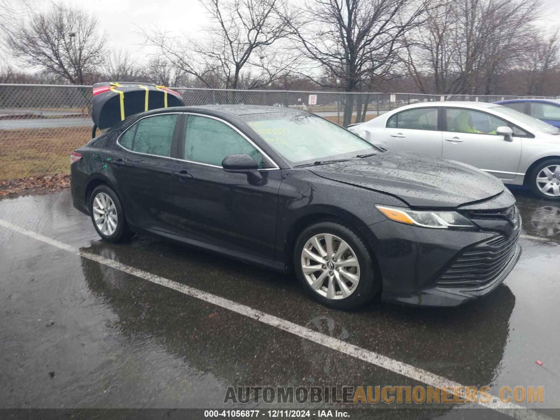 4T1B11HK2JU005353 TOYOTA CAMRY 2018