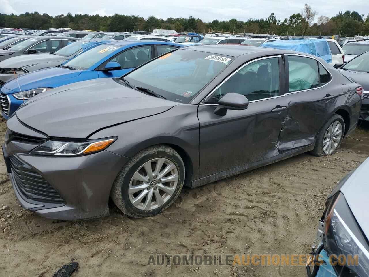 4T1B11HK2JU007541 TOYOTA CAMRY 2018