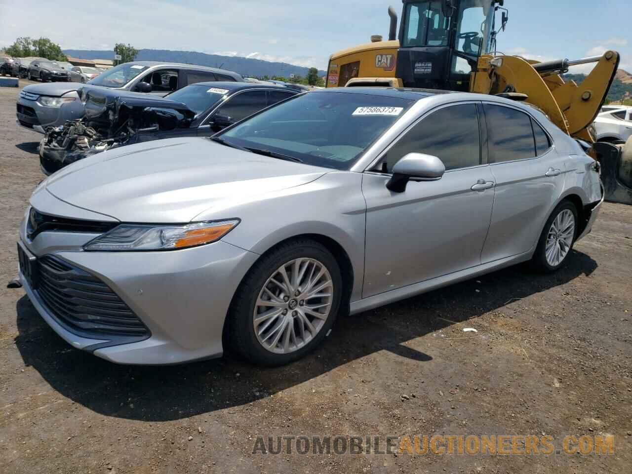 4T1B11HK2JU019902 TOYOTA CAMRY 2018