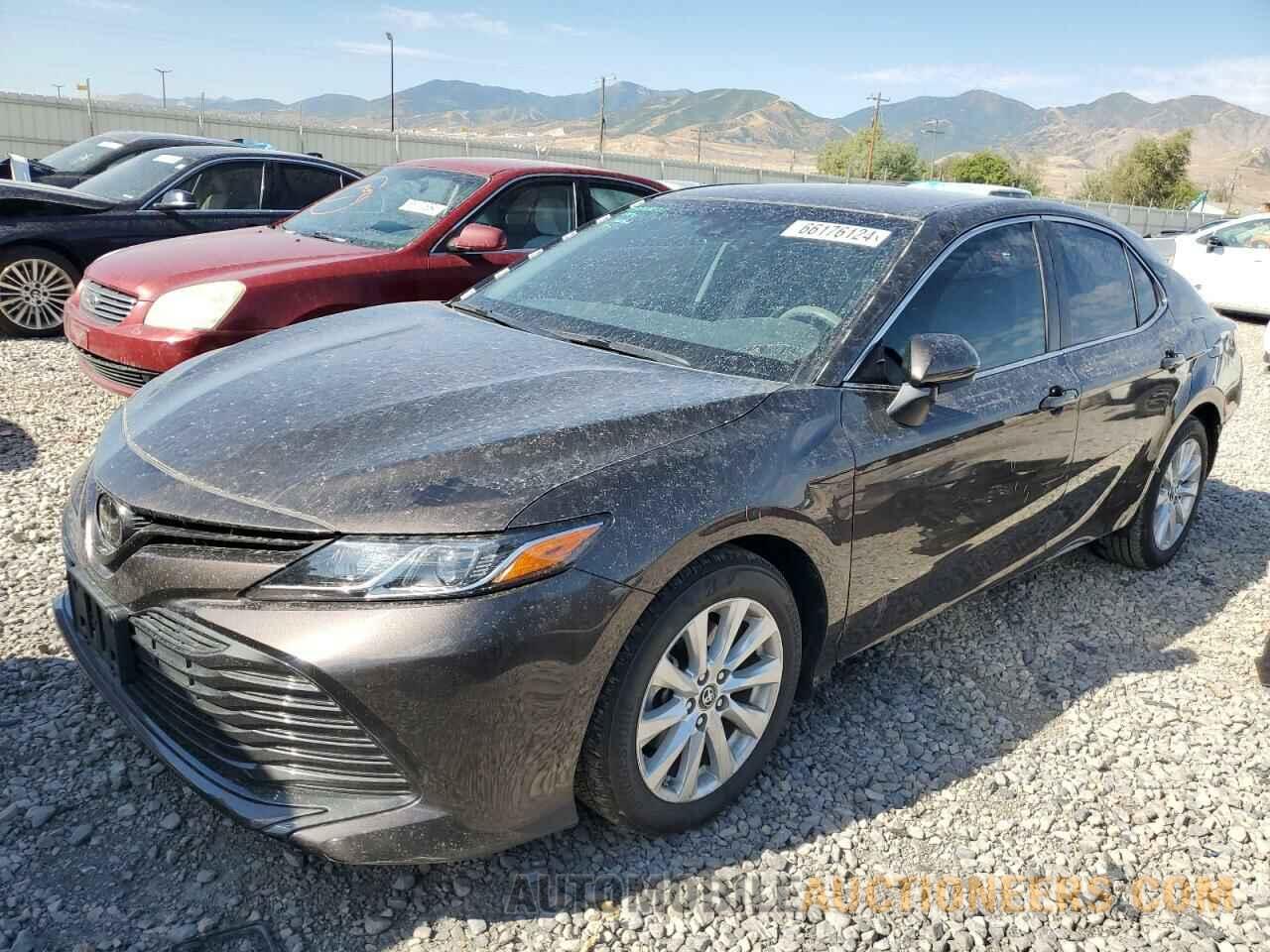 4T1B11HK2JU023190 TOYOTA CAMRY 2018