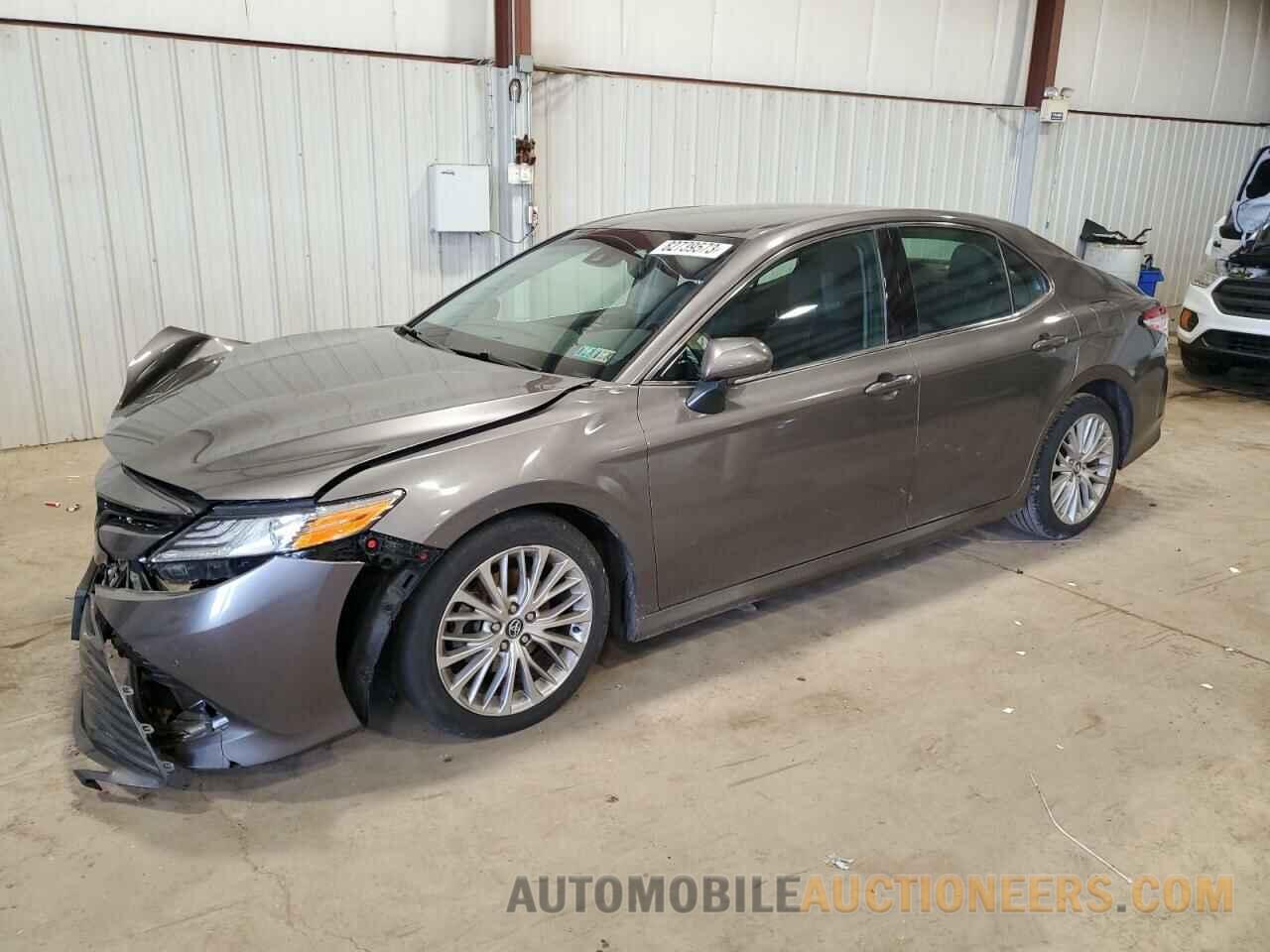 4T1B11HK2JU025473 TOYOTA CAMRY 2018