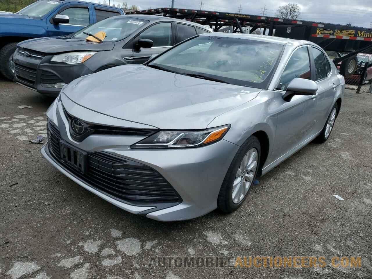 4T1B11HK2JU025859 TOYOTA CAMRY 2018