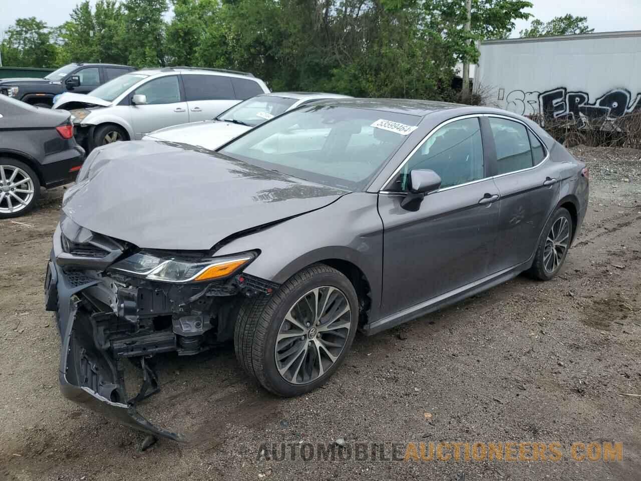 4T1B11HK2JU026655 TOYOTA CAMRY 2018