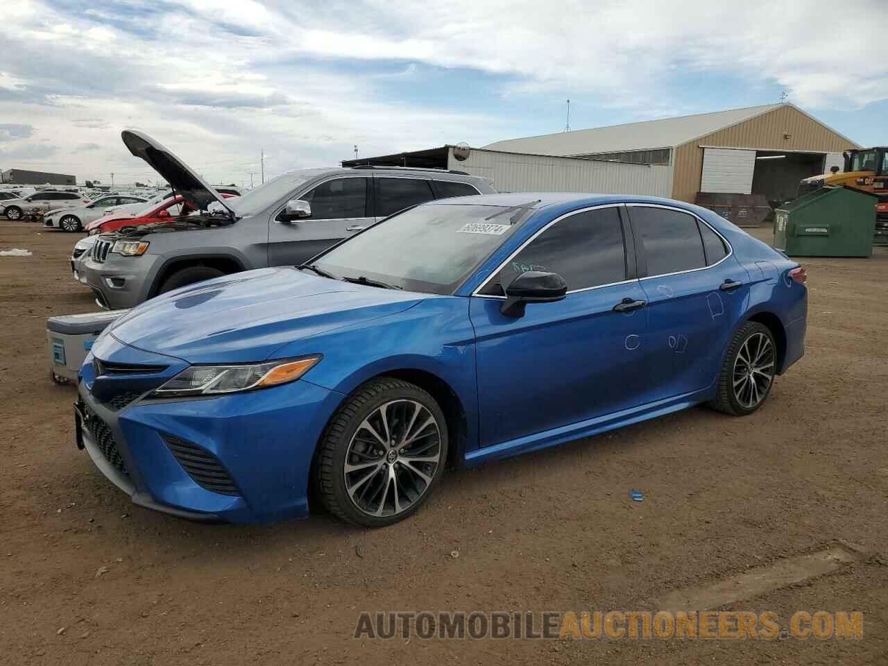 4T1B11HK2JU032150 TOYOTA CAMRY 2018