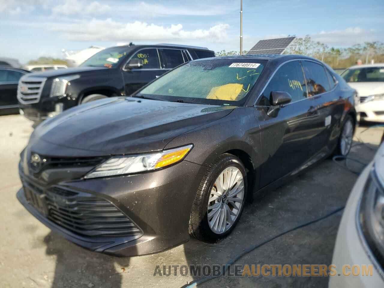 4T1B11HK2JU036151 TOYOTA CAMRY 2018