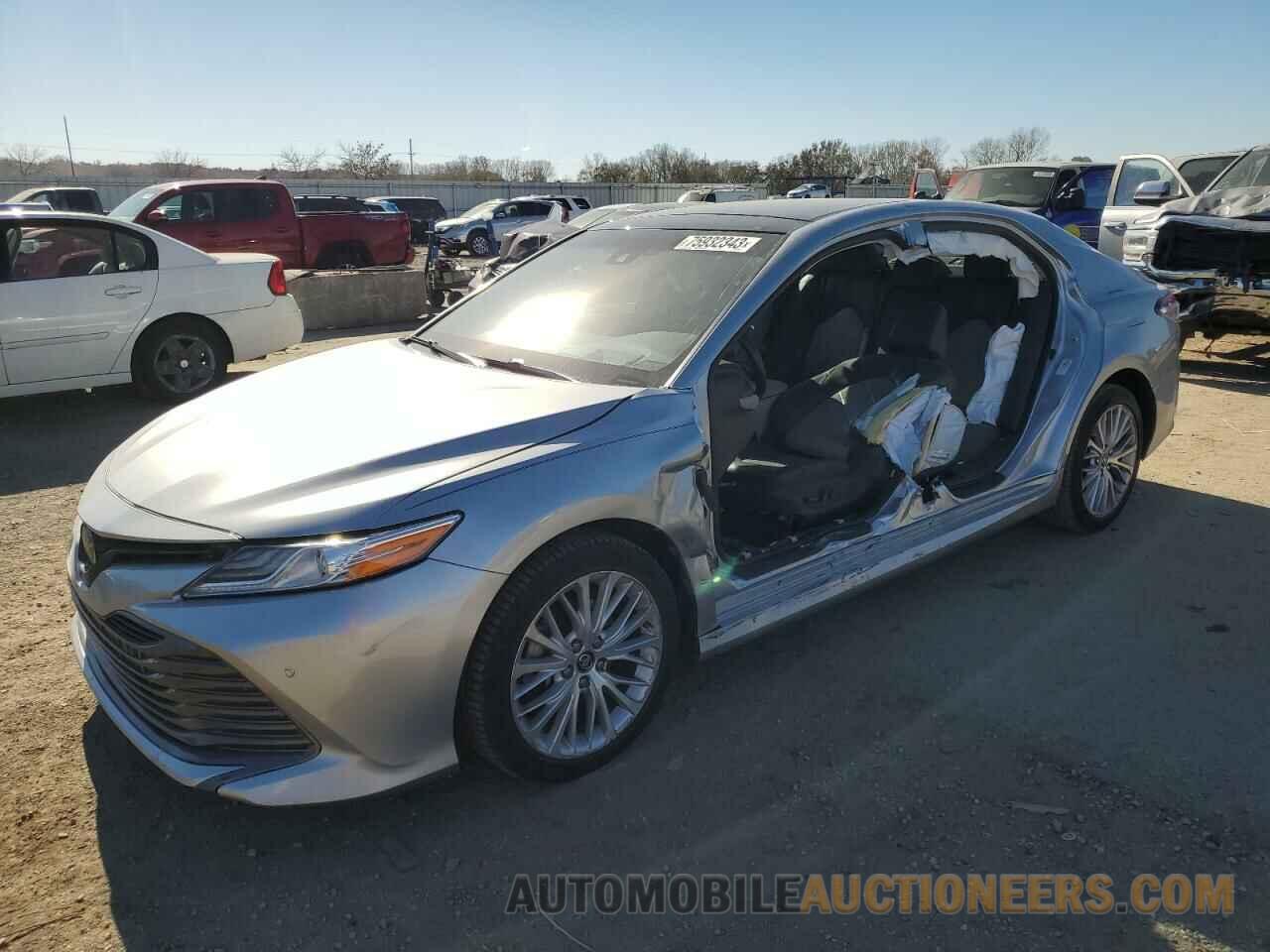 4T1B11HK2JU047344 TOYOTA CAMRY 2018