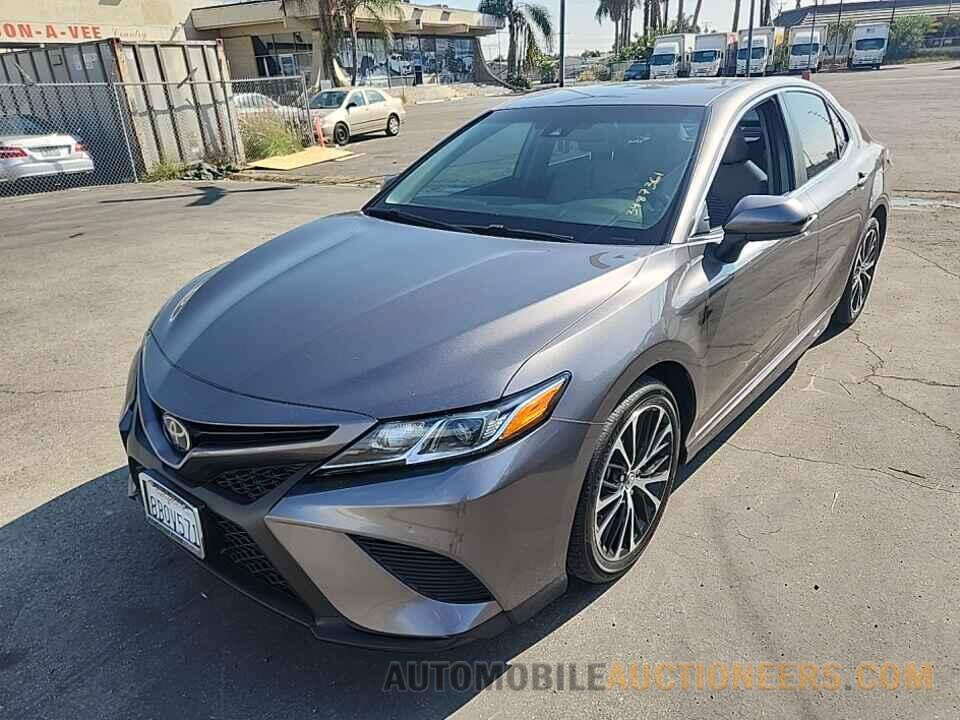 4T1B11HK2JU053368 Toyota Camry 2018