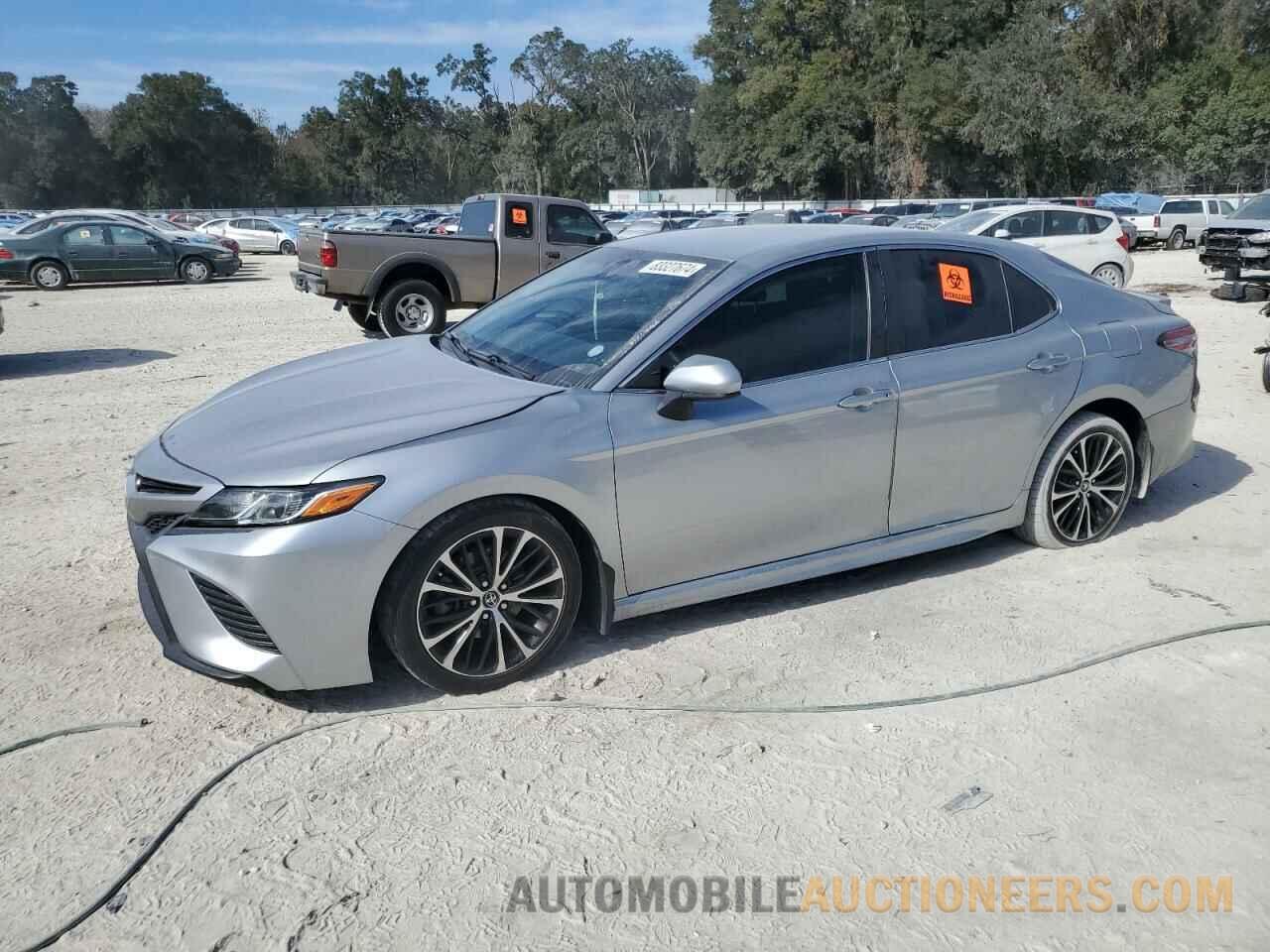 4T1B11HK2JU053919 TOYOTA CAMRY 2018