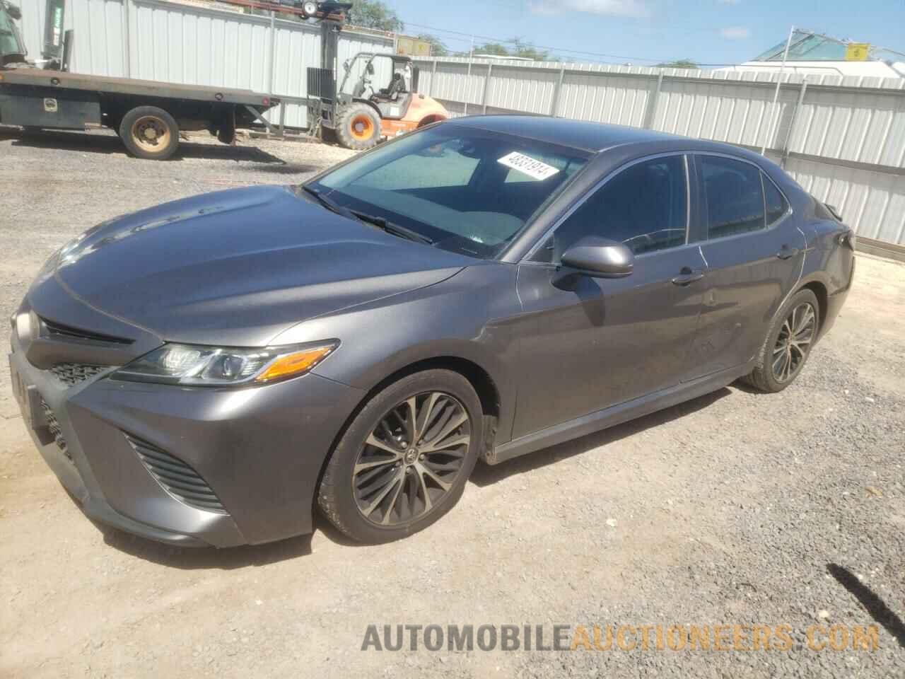 4T1B11HK2JU056741 TOYOTA CAMRY 2018