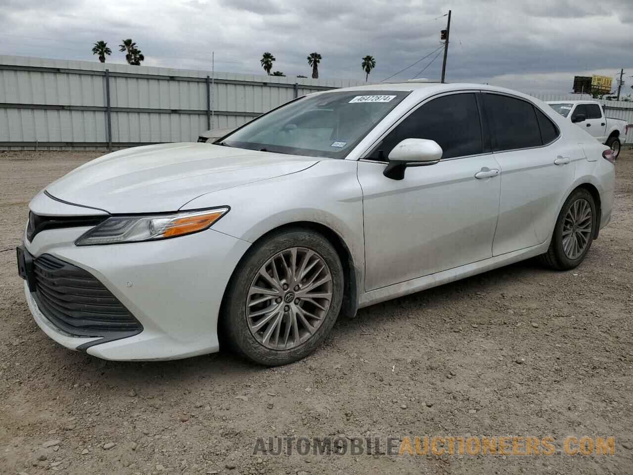 4T1B11HK2JU083146 TOYOTA CAMRY 2018