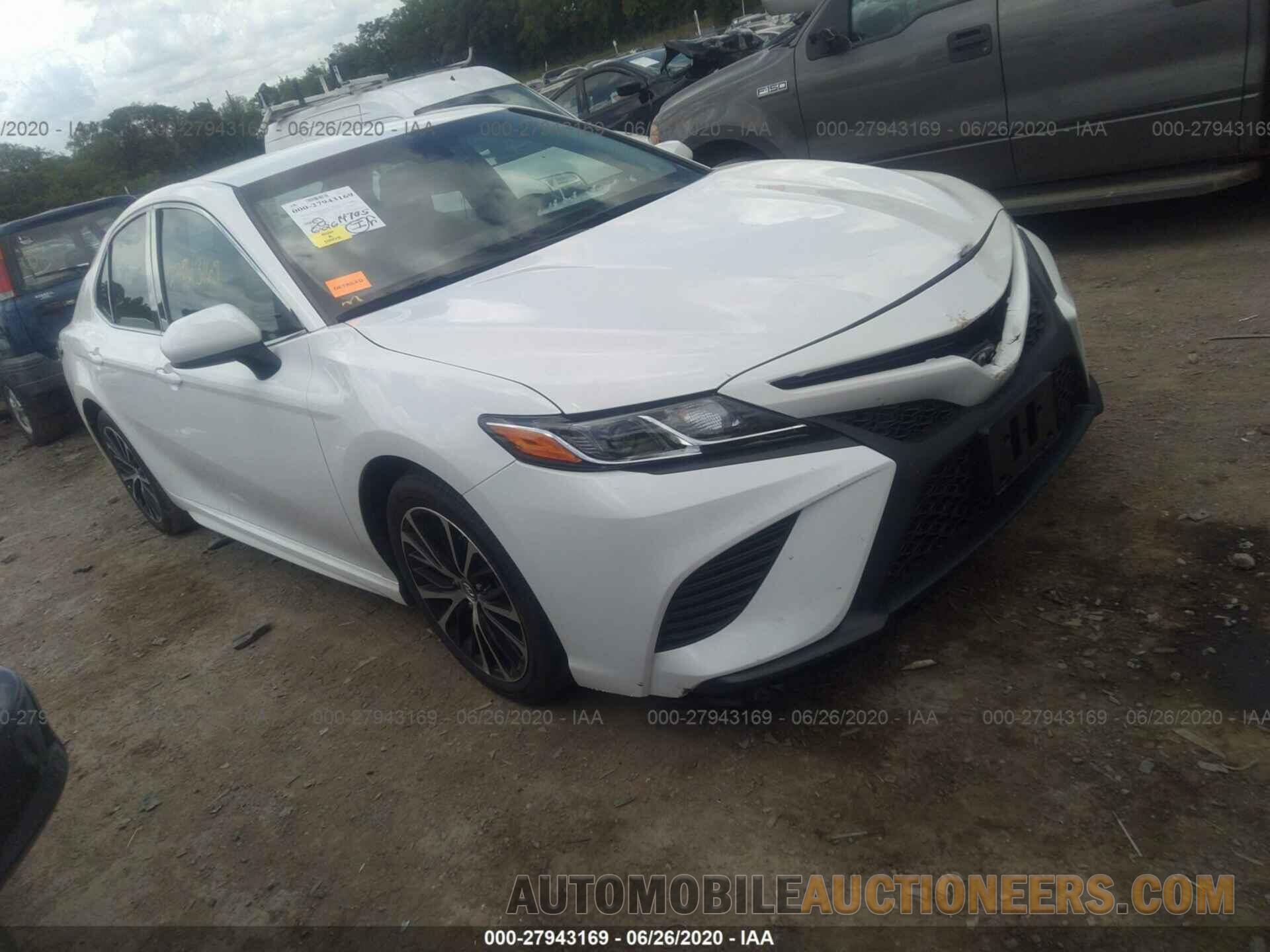 4T1B11HK2JU092154 TOYOTA CAMRY 2018