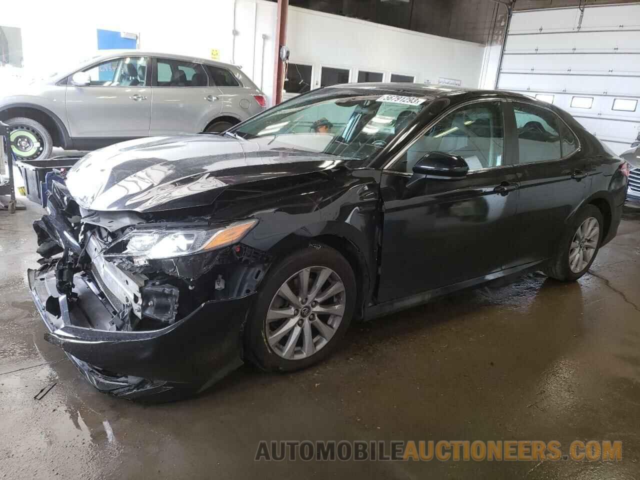 4T1B11HK2JU092784 TOYOTA CAMRY 2018