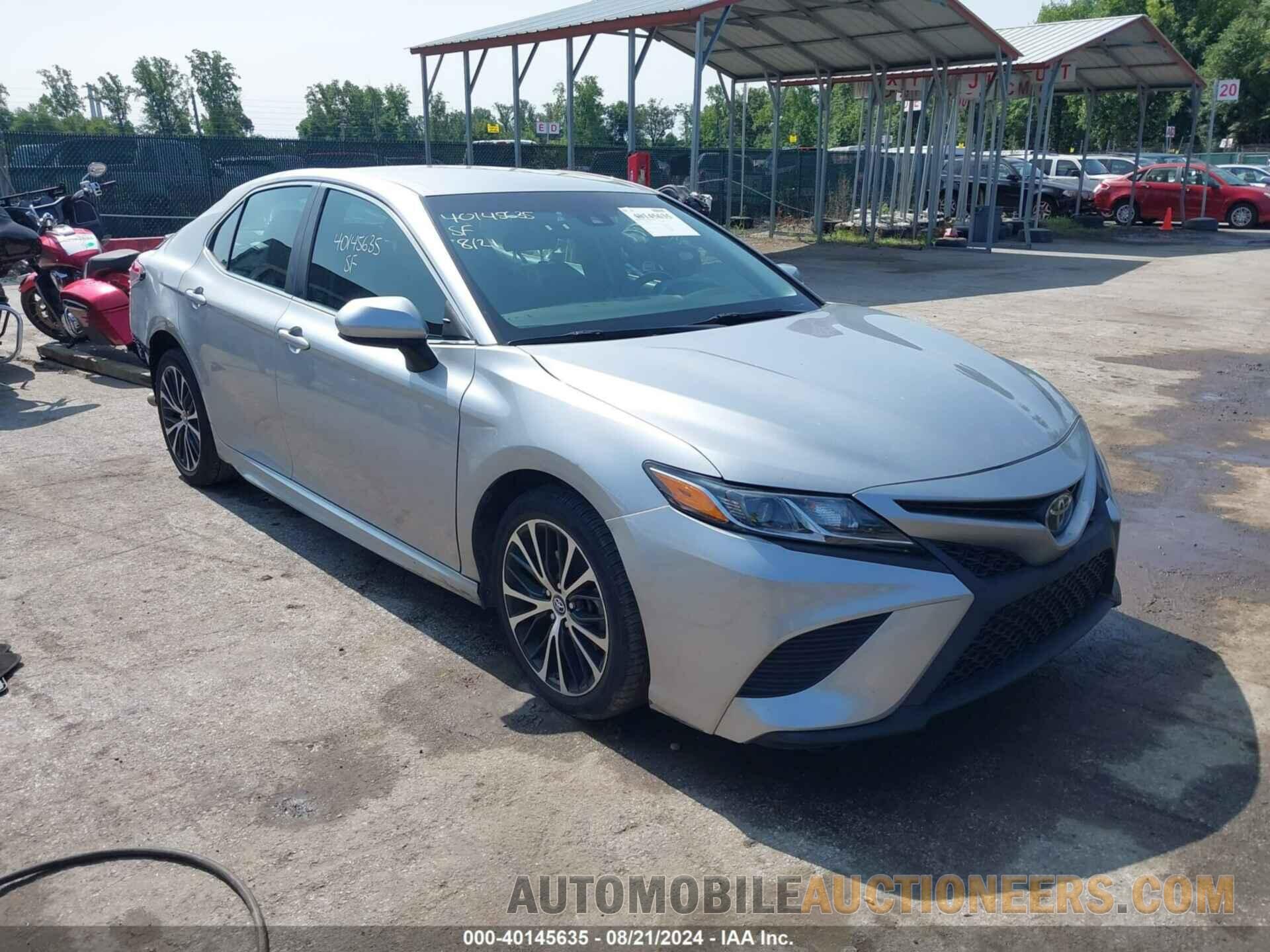 4T1B11HK2JU097354 TOYOTA CAMRY 2018