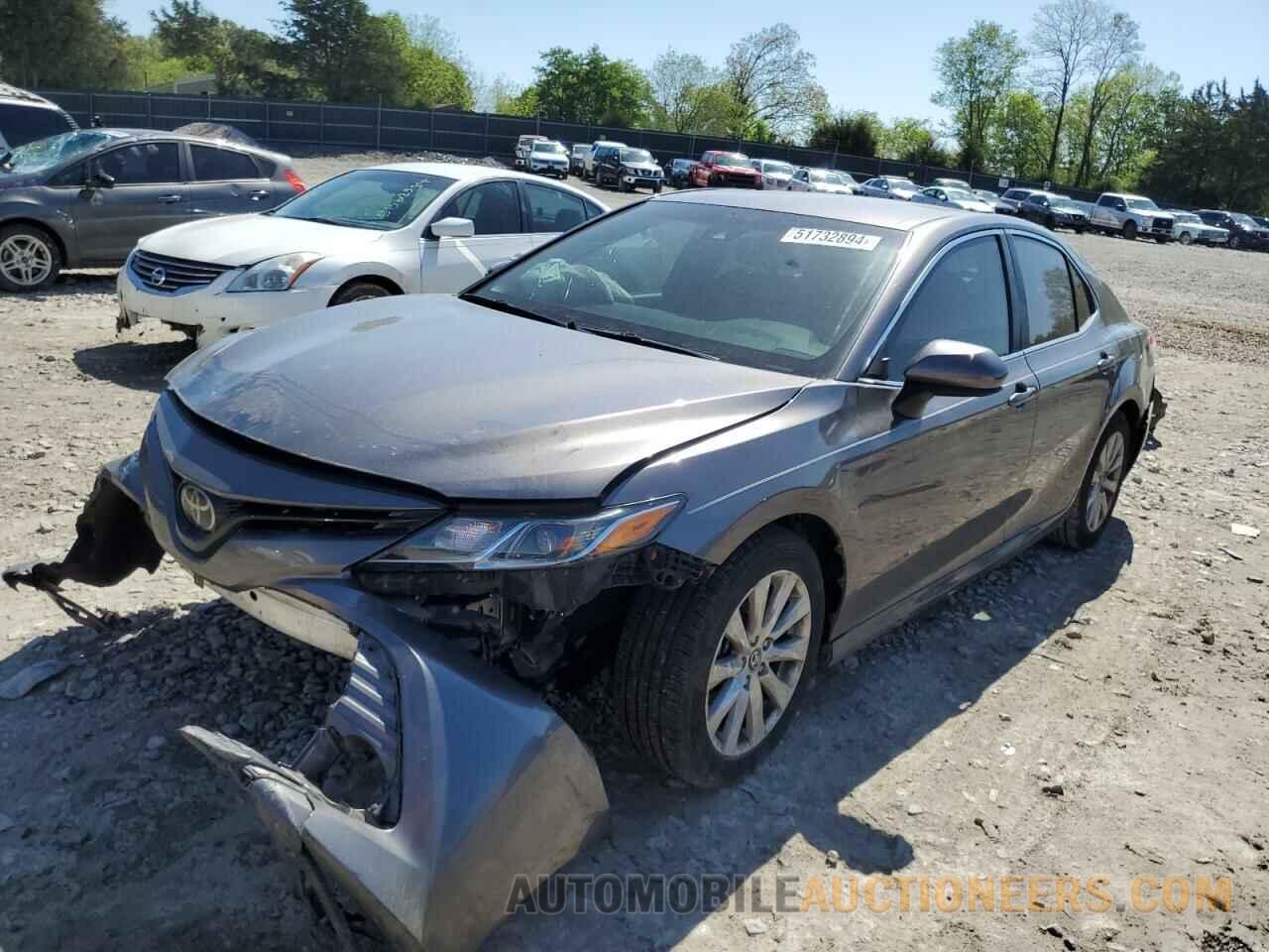 4T1B11HK2JU098620 TOYOTA CAMRY 2018