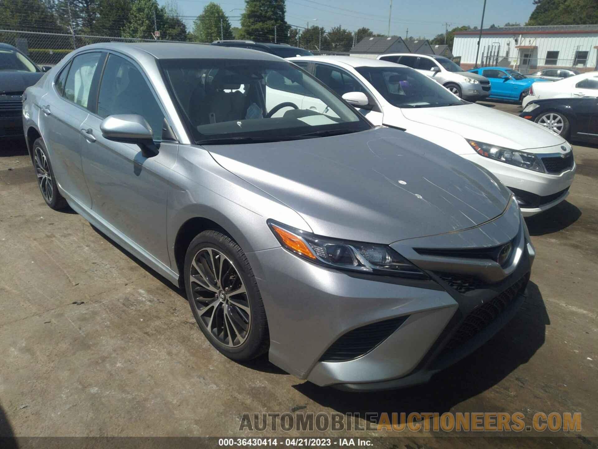 4T1B11HK2JU103895 TOYOTA CAMRY 2018