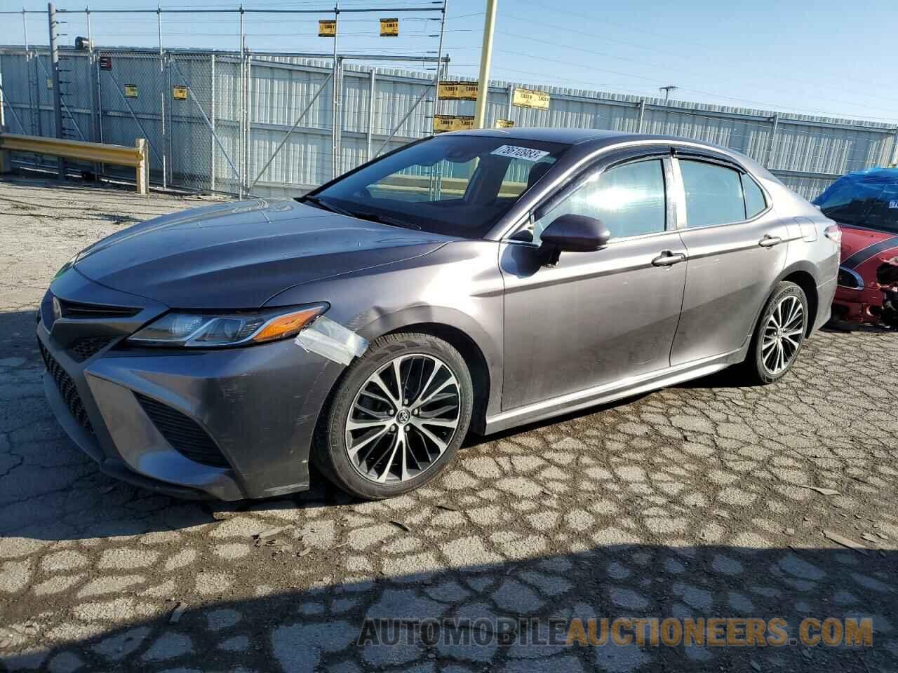 4T1B11HK2JU104125 TOYOTA CAMRY 2018