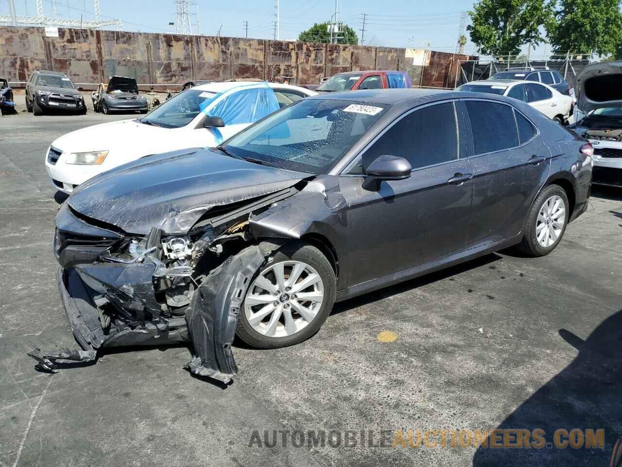 4T1B11HK2JU115108 TOYOTA CAMRY 2018