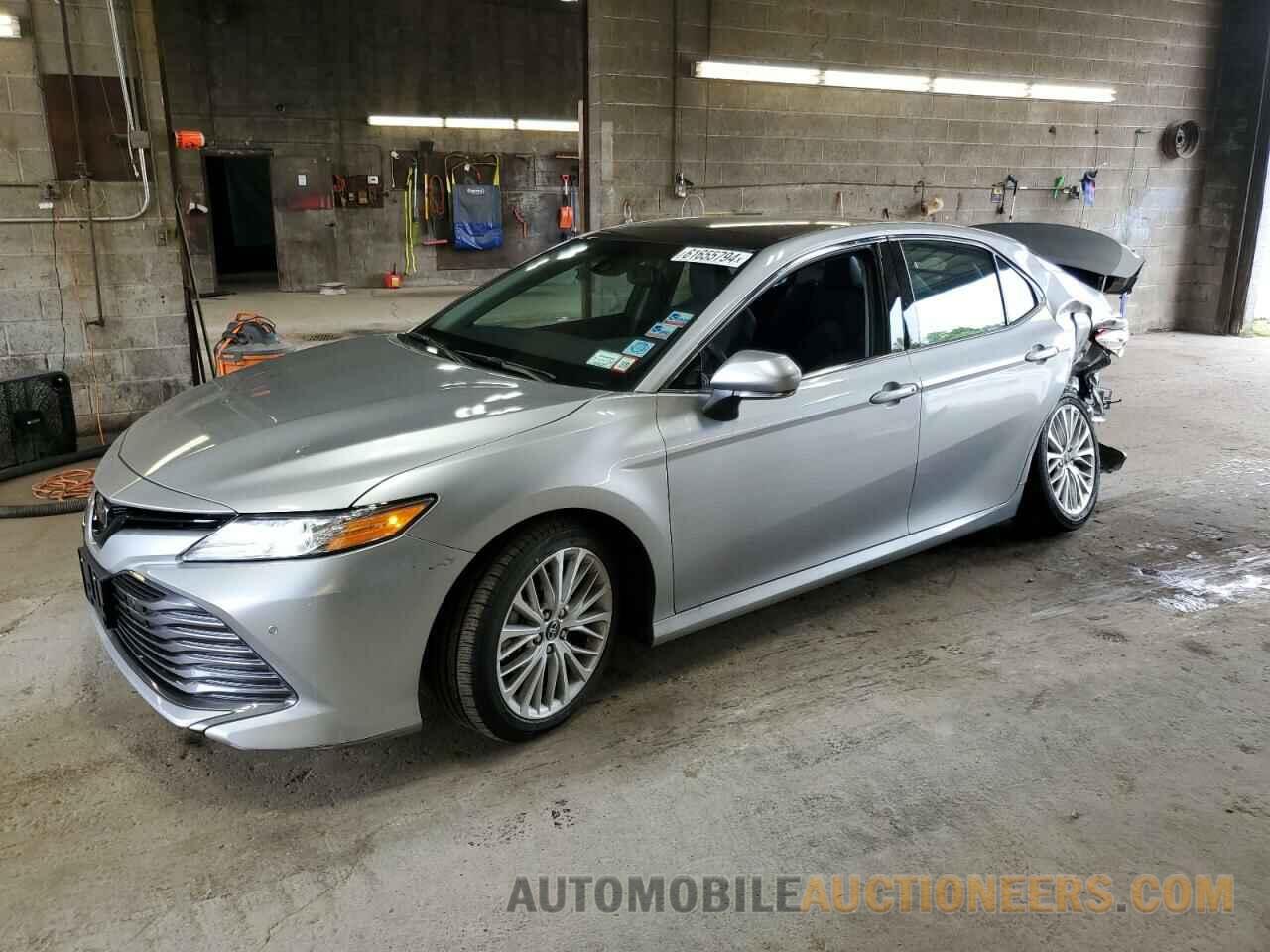 4T1B11HK2JU131003 TOYOTA CAMRY 2018