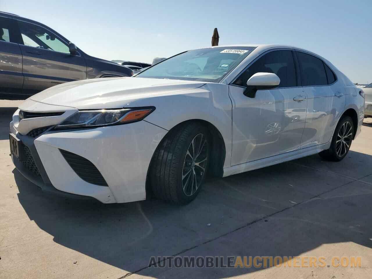 4T1B11HK2JU135178 TOYOTA CAMRY 2018