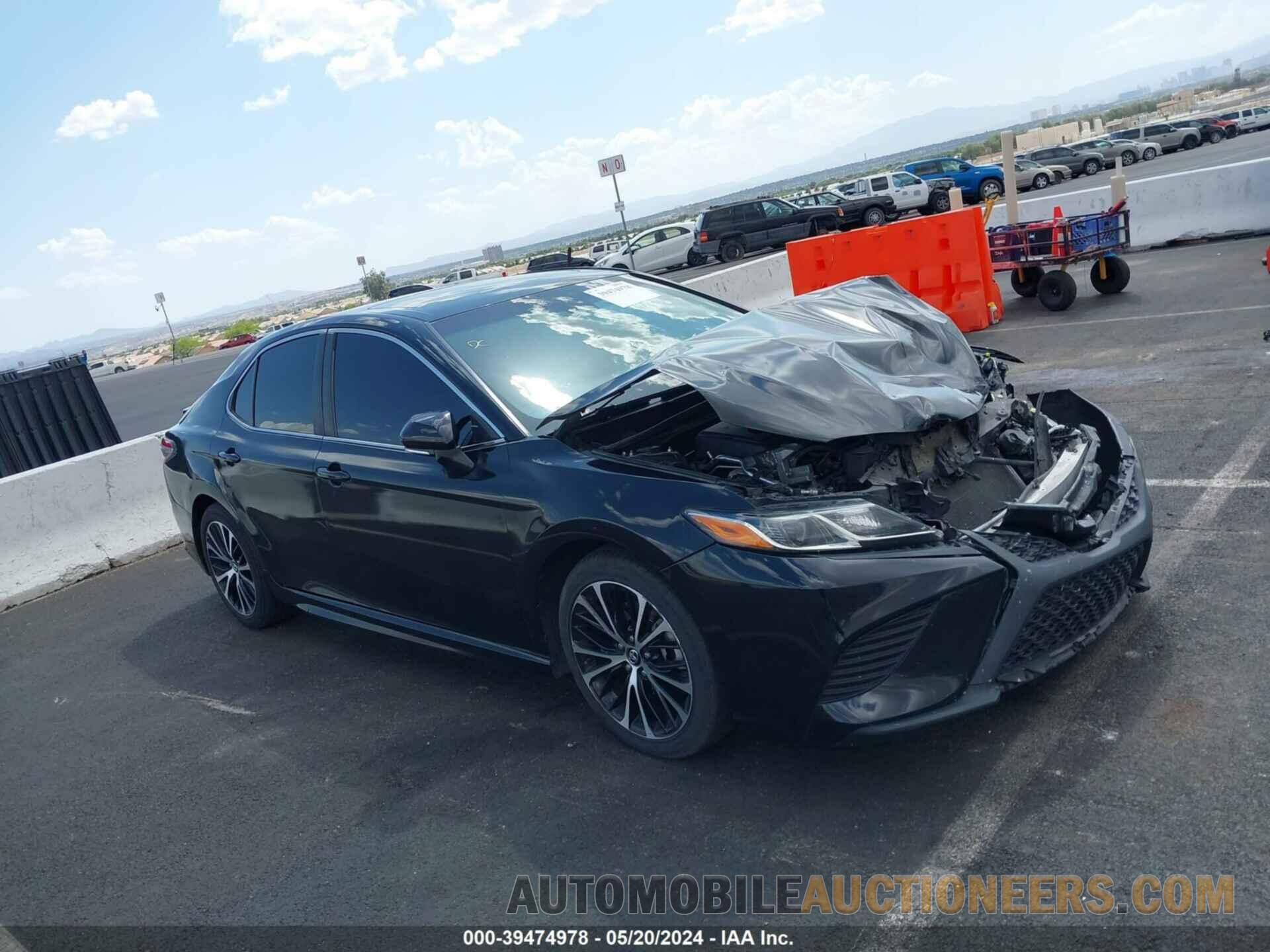 4T1B11HK2JU139103 TOYOTA CAMRY 2018