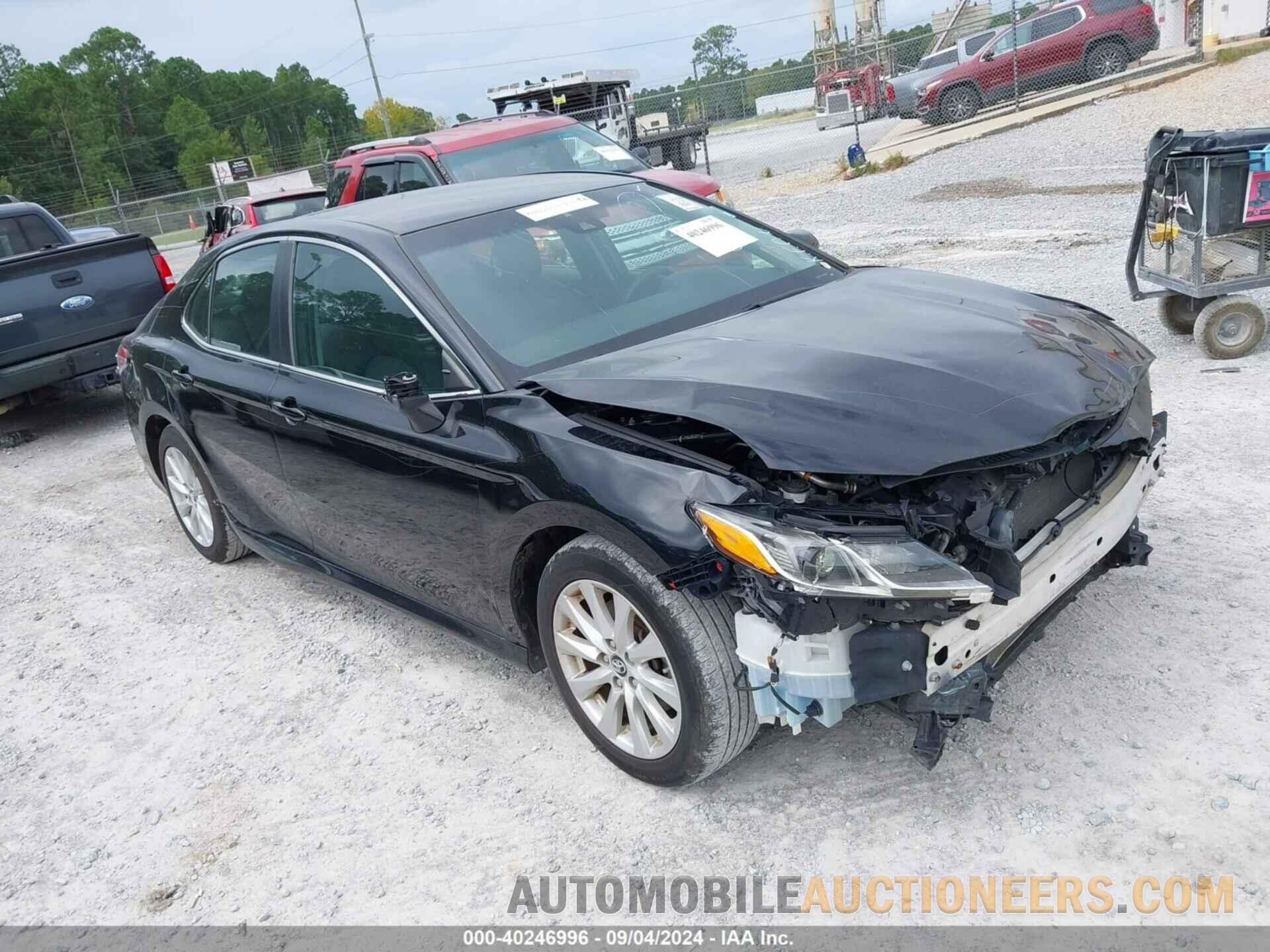 4T1B11HK2JU151669 TOYOTA CAMRY 2018