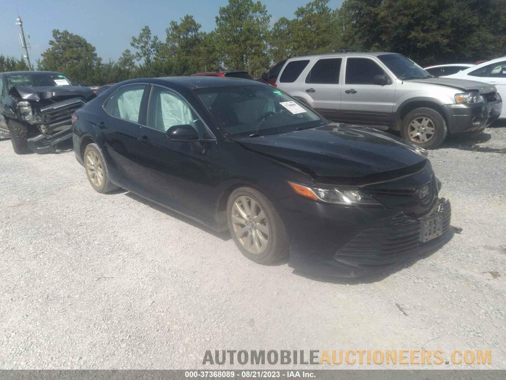 4T1B11HK2JU501219 TOYOTA CAMRY 2018