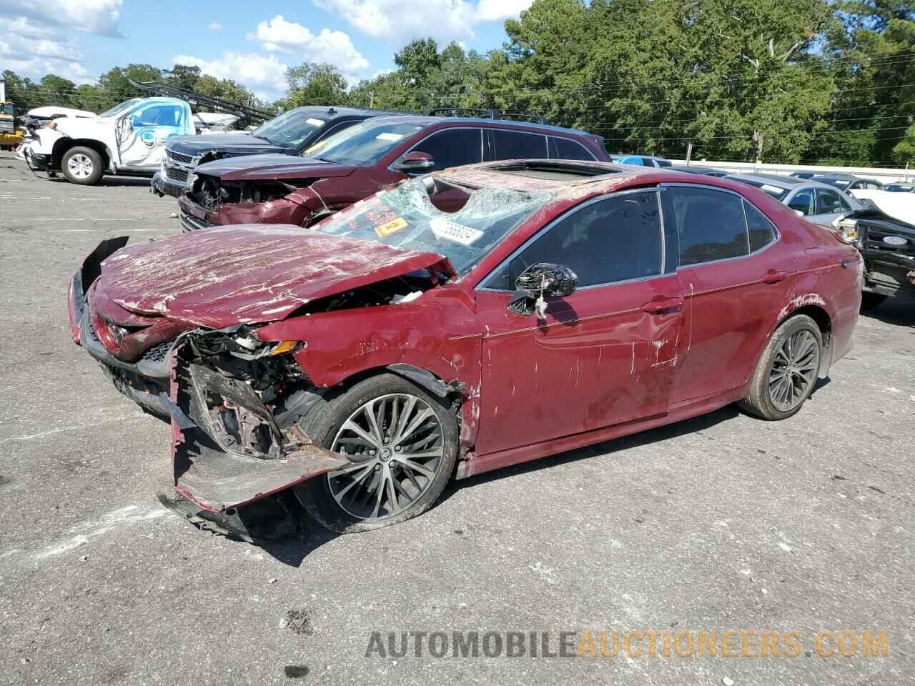 4T1B11HK2JU524225 TOYOTA CAMRY 2018