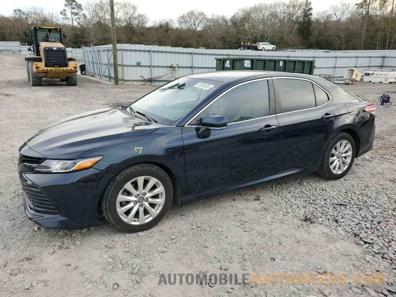 4T1B11HK2JU531479 TOYOTA CAMRY 2018