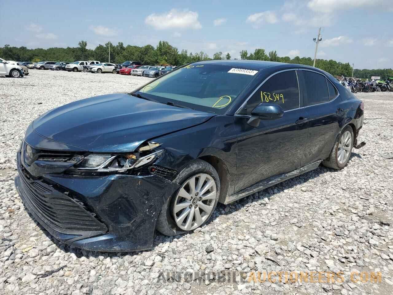 4T1B11HK2JU536021 TOYOTA CAMRY 2018