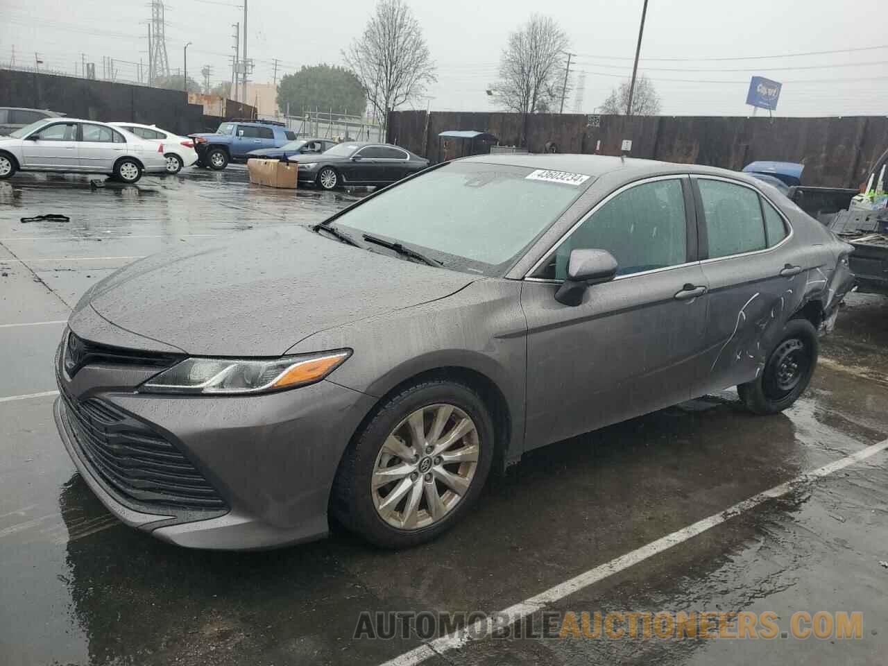 4T1B11HK2JU544846 TOYOTA CAMRY 2018