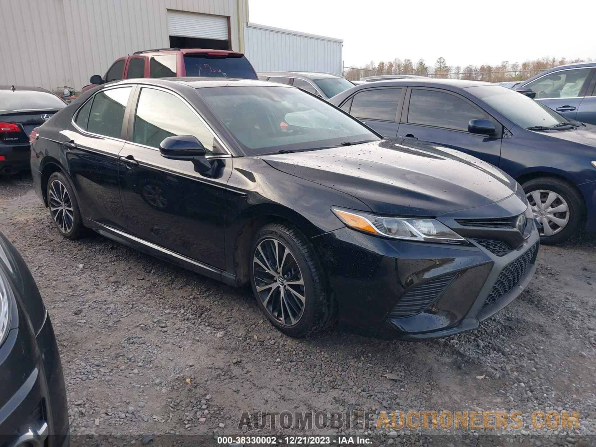 4T1B11HK2JU545706 TOYOTA CAMRY 2018