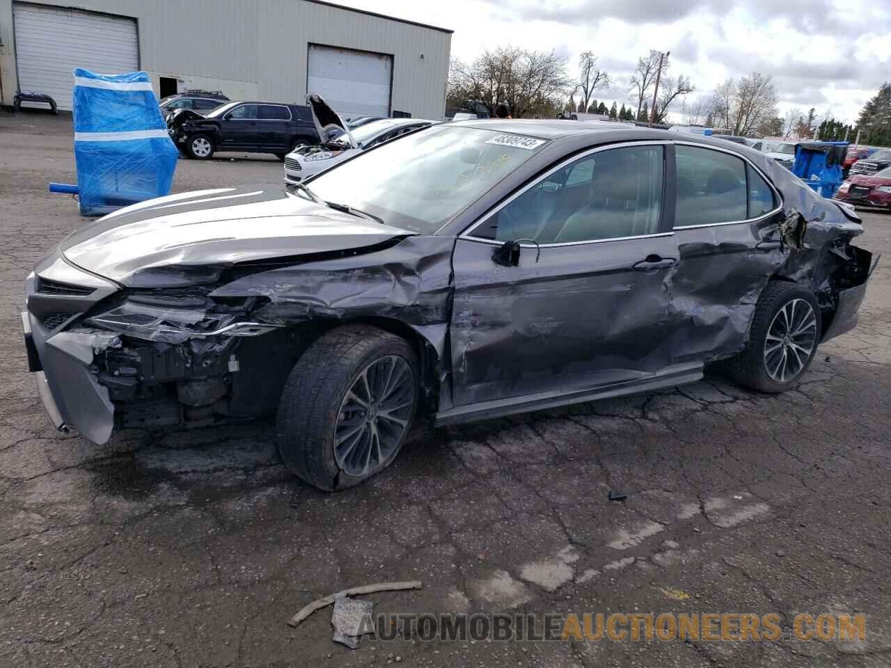 4T1B11HK2JU548637 TOYOTA CAMRY 2018