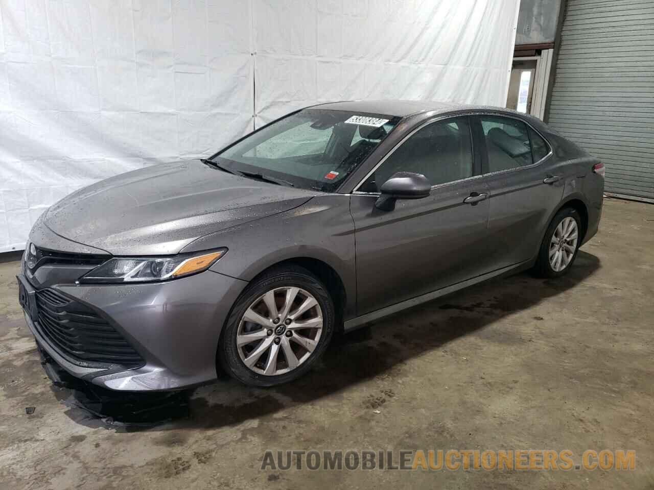 4T1B11HK2JU551716 TOYOTA CAMRY 2018