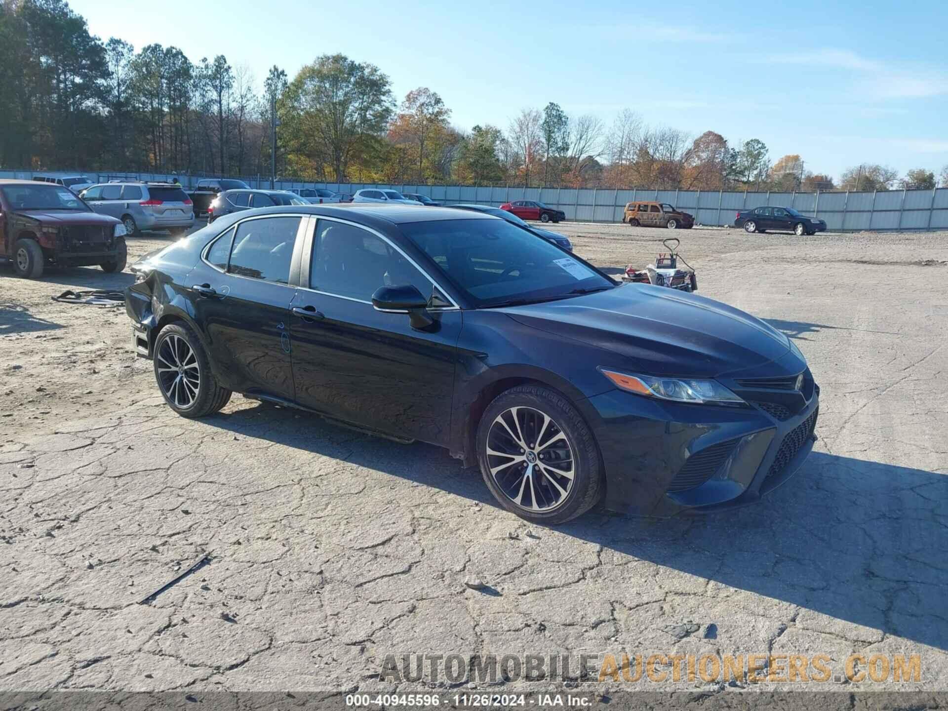 4T1B11HK2JU552865 TOYOTA CAMRY 2018