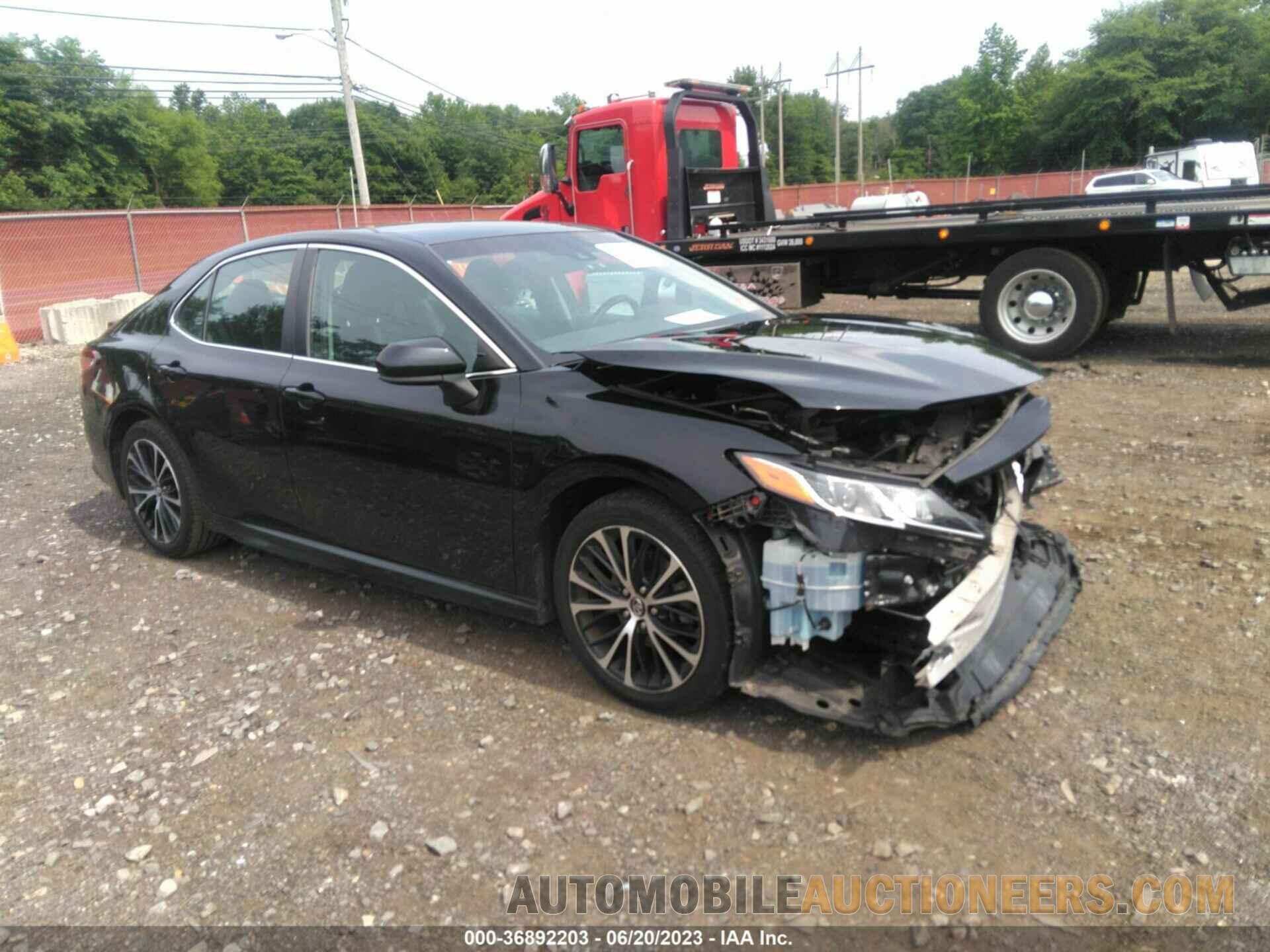 4T1B11HK2JU556351 TOYOTA CAMRY 2018