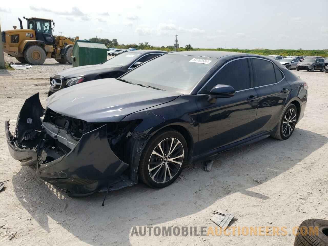 4T1B11HK2JU573487 TOYOTA CAMRY 2018