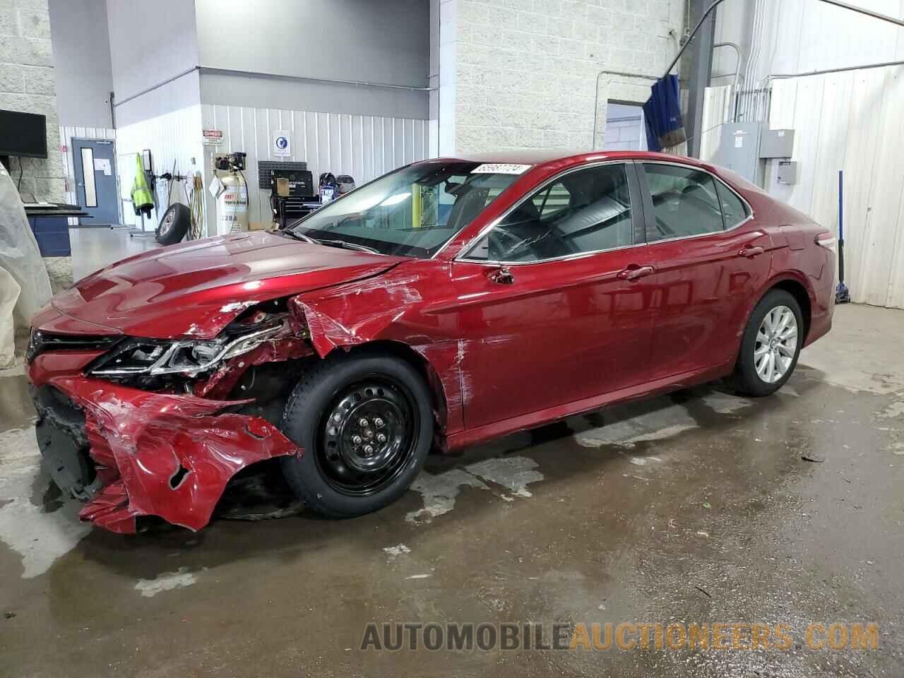 4T1B11HK2JU573957 TOYOTA CAMRY 2018